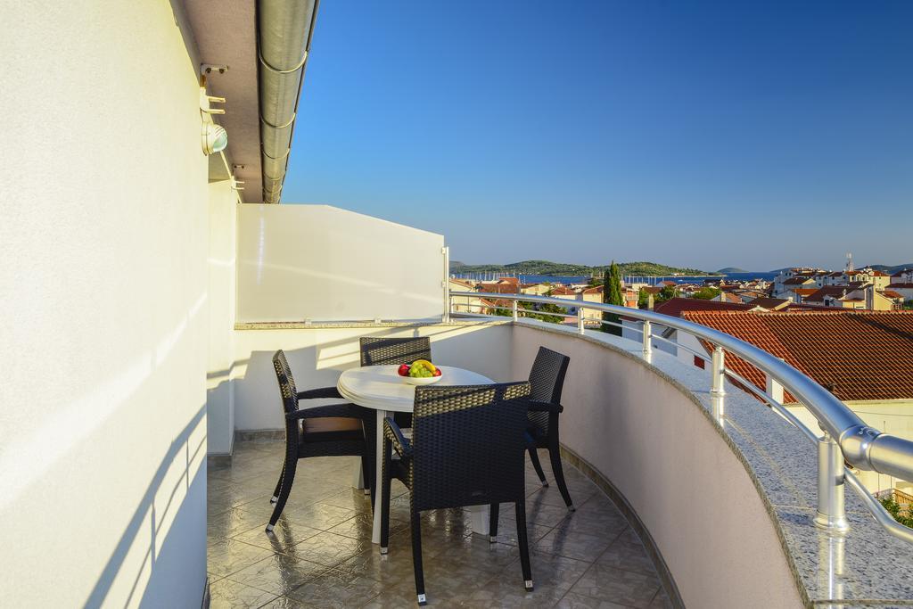 Apartments Resman Водице Екстериор снимка