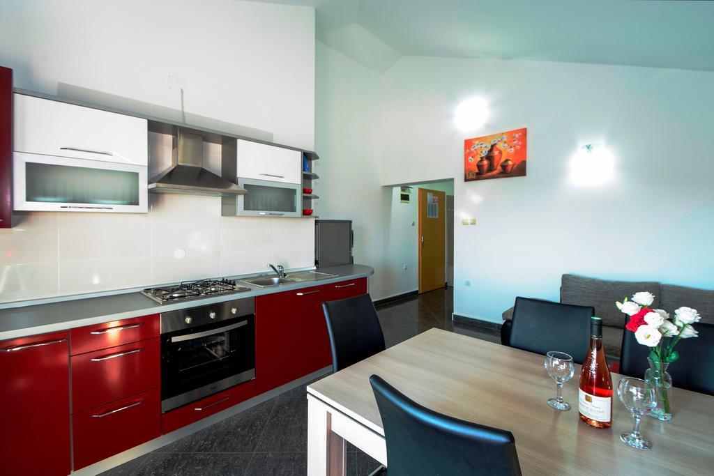 Apartments Resman Водице Екстериор снимка